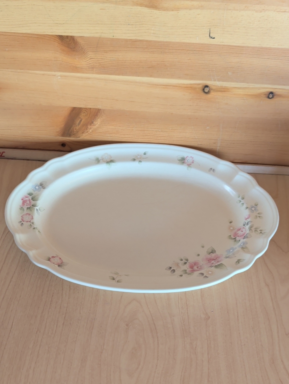 VTG. Pflatzgraff ,Tea Rose Oval Serving Platter in Cream and Pink. Made In USA